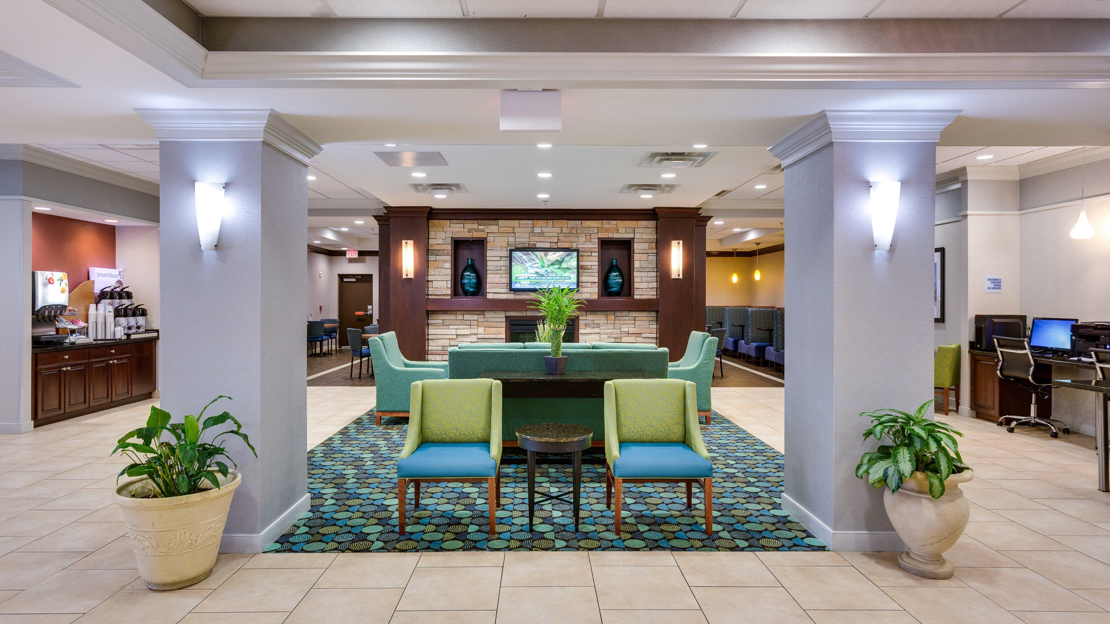 Holiday Inn Express Washington Dc Sw - Springfield By Ihg Экстерьер фото