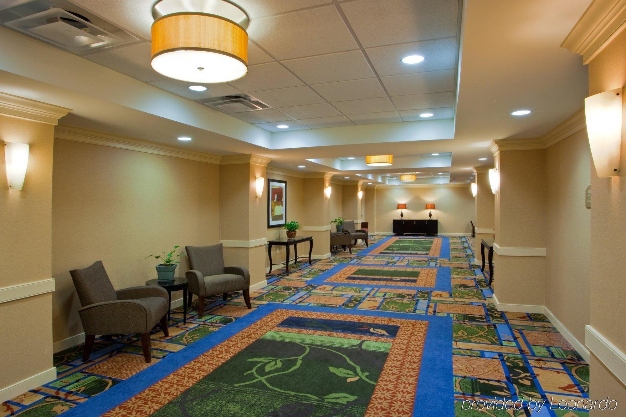 Holiday Inn Express Washington Dc Sw - Springfield By Ihg Интерьер фото