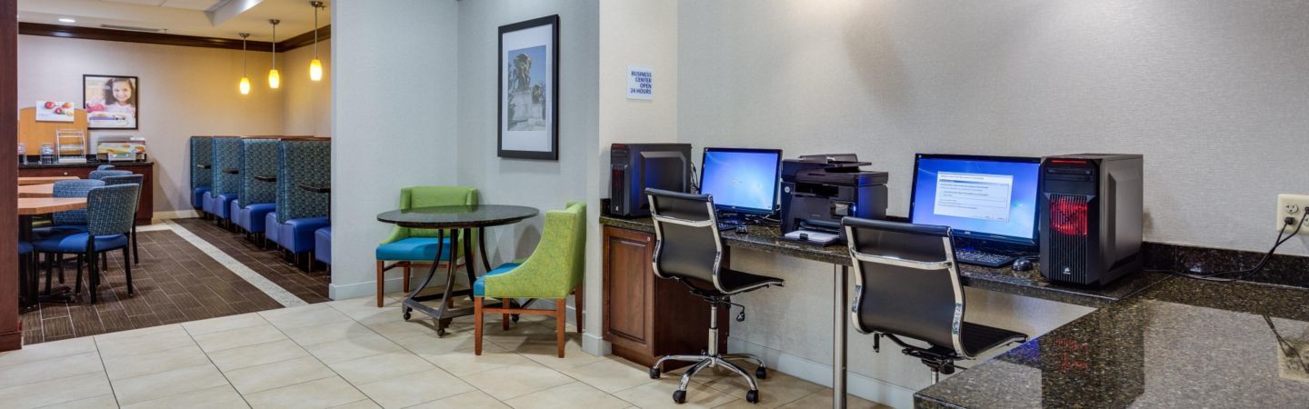 Holiday Inn Express Washington Dc Sw - Springfield By Ihg Экстерьер фото
